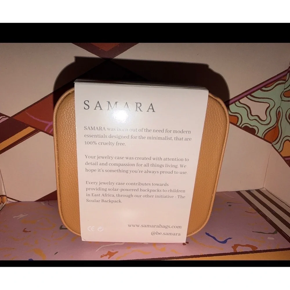 SAMARA Tan Faux Leather‎ Jewelry Travel Case Organizer Box